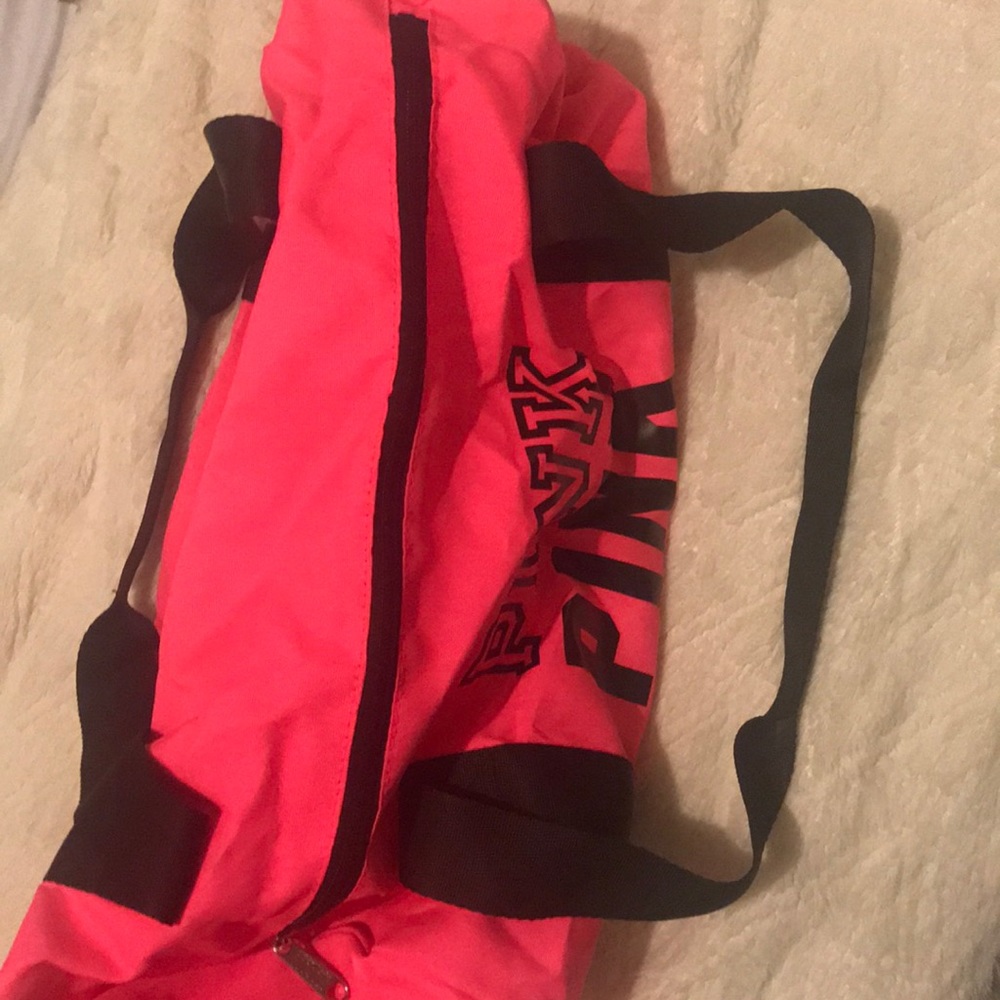 💕Pink Duffle Bag💕 - Picture 3 of 4